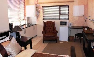 Guest House For Rent in Edenvale, Edenvale